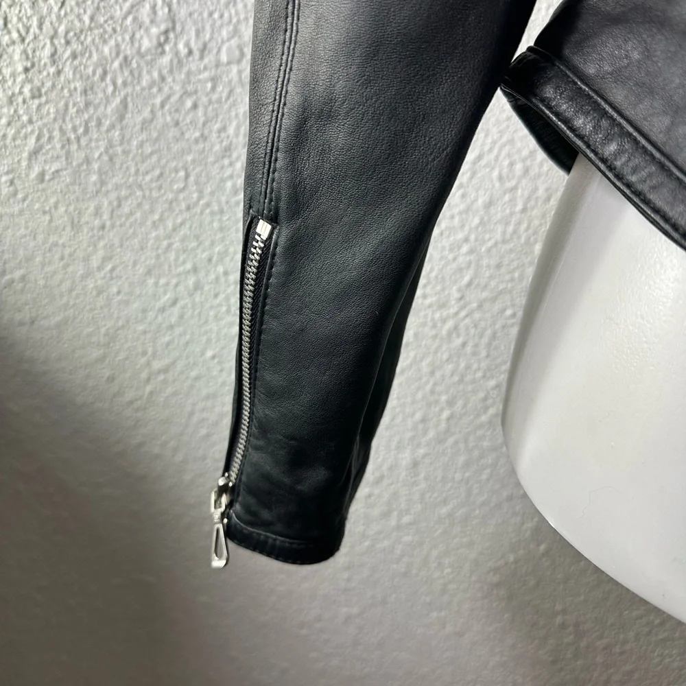 Wilsons Leather Black Women’s Jacket Size Medium
